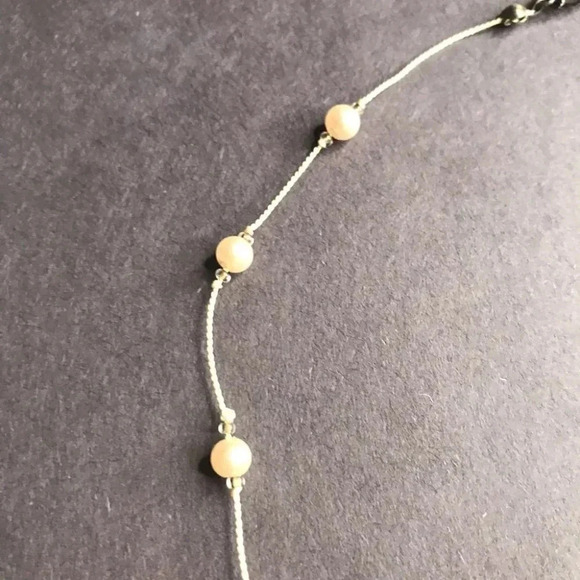 Hand Made Elegant Pearl Necklace Simple Minimal - Picture 3 of 7